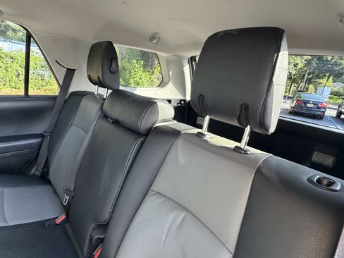 Used 2020 Toyota 4Runner SR5 Premium w/ Moonroof Package AWD/4WD image 34
