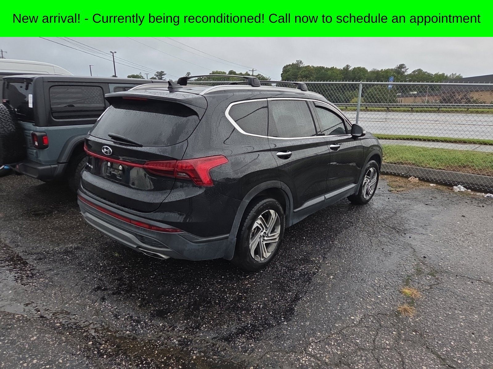 Used 2023 Hyundai Santa Fe SEL FWD image 4
