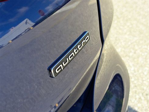 Certified 2023 Audi Q3 2.0T Premium w/ Convenience Package image 6