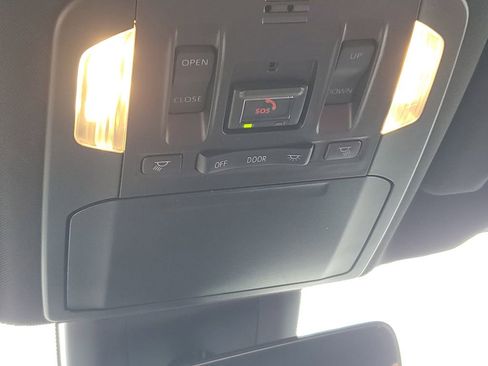 Used 2022 Toyota Highlander XSE image 22