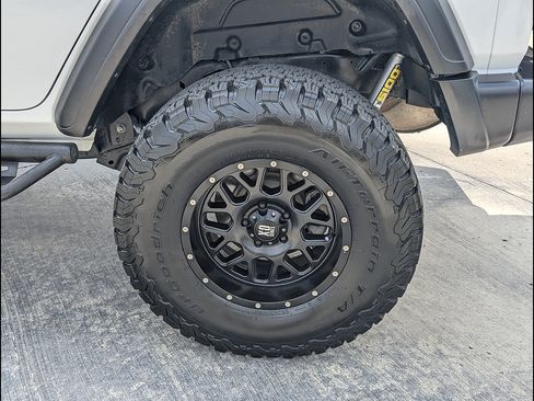 Used 2021 Jeep Wrangler Unlimited Sport AWD/4WD image 16