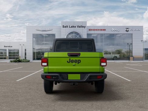New 2025 Jeep Gladiator Sport AWD/4WD image 7