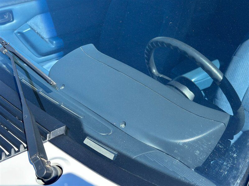 Used 1988 Ford Mustang LX RWD image 26