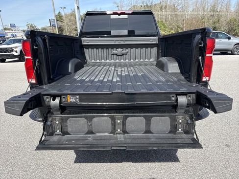 Certified 2025 Chevrolet Silverado 2500 LT w/ Z71 Chrome Sport Edition image 30