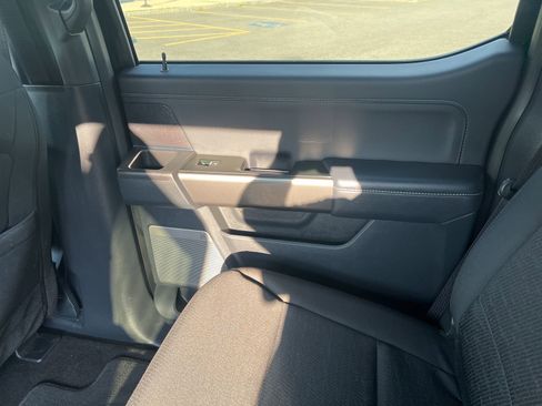 Used 2022 Ford F150 XLT w/ Equipment Group 302A High image 12