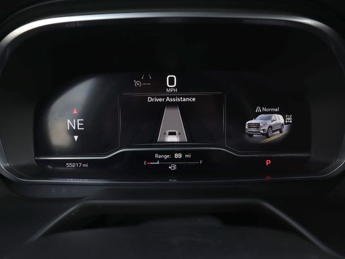 Used 2023 GMC Yukon AT4 image 12