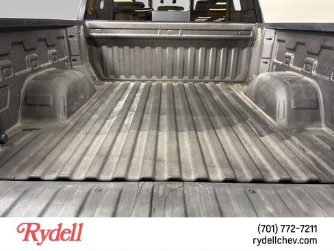 Used 2022 GMC Sierra 1500 SLT w/ SLT Convenience Package AWD/4WD image 18