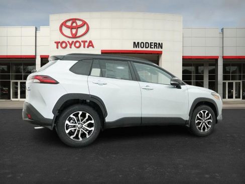 New 2026 Toyota Corolla Cross SE image 23