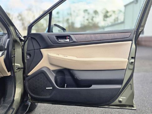 Used 2016 Subaru Outback 2.5i Limited image 25