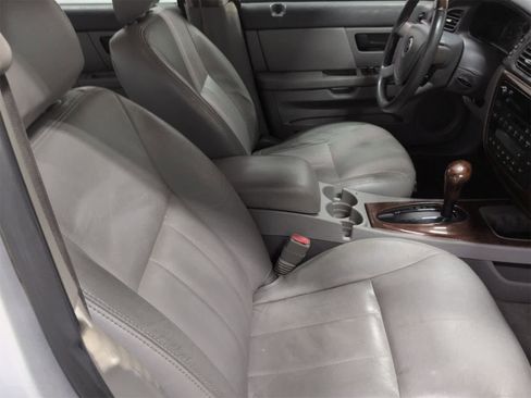 Used 2005 Mercury Sable LS image 21