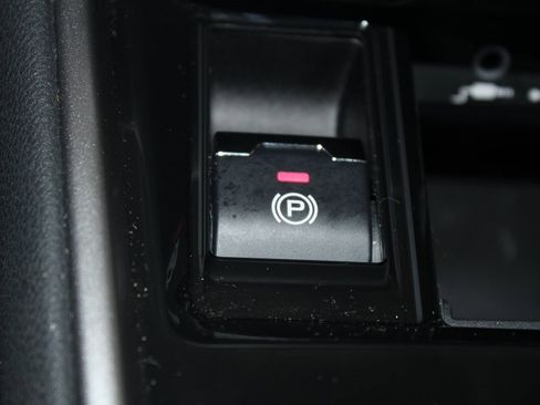 Used 2024 Subaru Outback Limited image 33