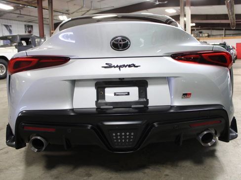 Used 2020 Toyota Supra Premium image 5