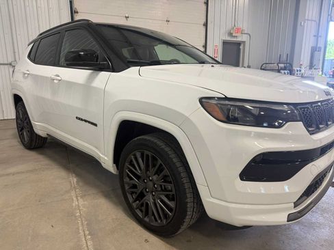 Used 2023 Jeep Compass High Altitude AWD/4WD image 10