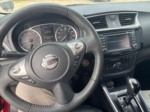 Used 2018 Nissan Sentra SR w/ Premium Package (P02) image 17