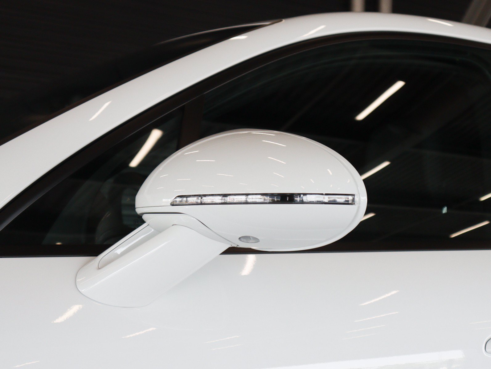 Certified 2026 Porsche Macan AWD/4WD image 26