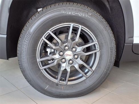 New 2026 GMC Acadia Elevation image 6