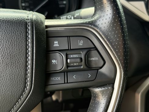 Used 2025 Toyota Tundra SR5 w/ SR5 Convenience Package AWD/4WD image 17