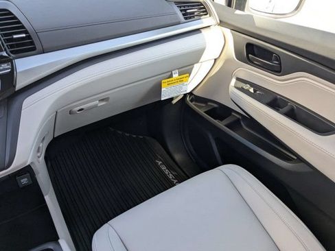 New 2026 Honda Odyssey EX-L image 16