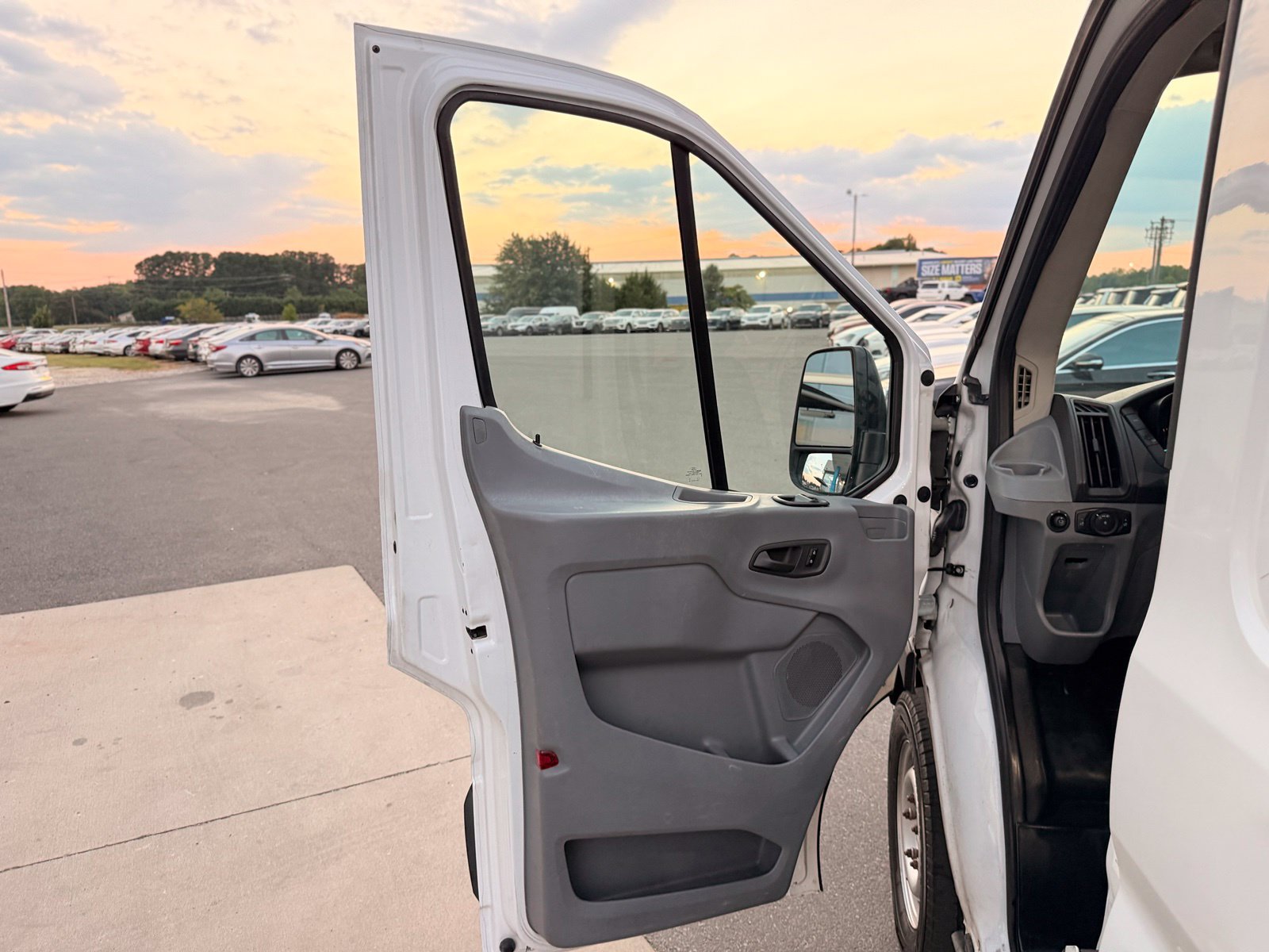 Used 2018 Ford Transit 350 148 High Roof RWD image 11