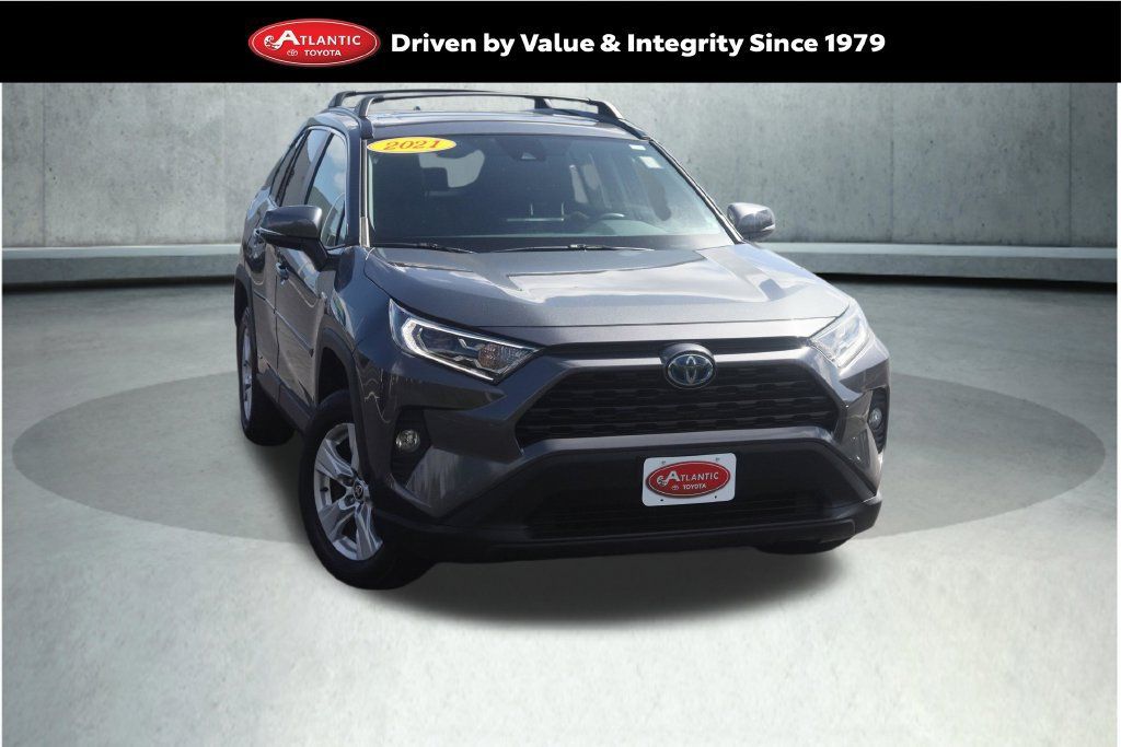 Used 2021 Toyota RAV4 XLE w/ Convenience Package AWD/4WD 360° Tour