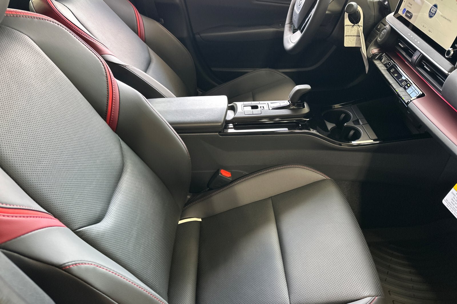 New 2027 Toyota Prius Plug-In Hybrid w/ Limited Premium Package FWD image 17