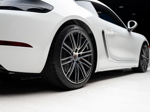 Used 2025 Porsche 718 Cayman GTS RWD image 72