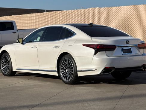 Certified 2024 Lexus LS 500 w/ Luxury Package RWD image 6