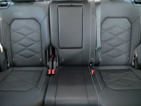 Certified 2026 Volkswagen Atlas SE AWD/4WD image 13