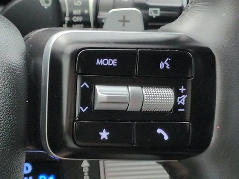 Certified 2025 Hyundai Santa Fe SE FWD image 24
