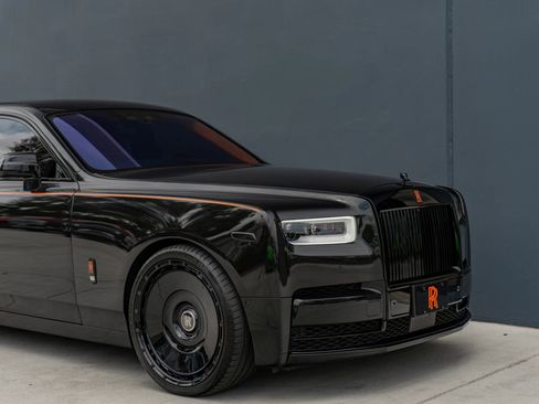 Used 2018 Rolls-Royce Phantom Sedan RWD image 38