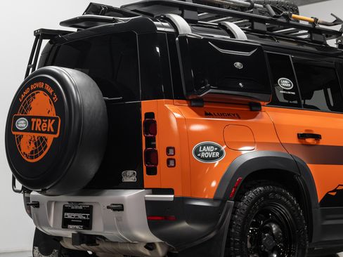 Used 2022 Land Rover Defender 110 S image 17