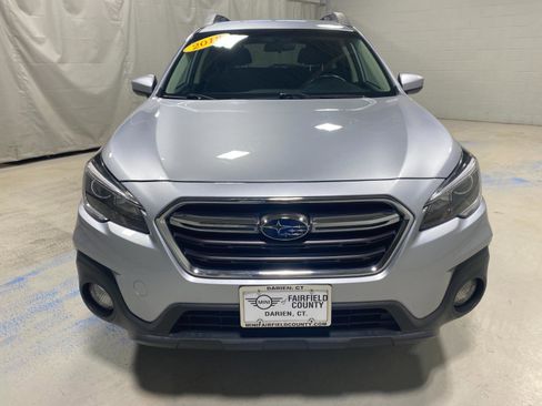 Used 2018 Subaru Outback 2.5i Premium image 3