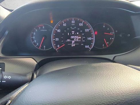 Used 2016 Honda Accord EX image 11