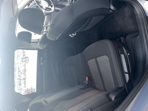 Used 2023 Kia Sorento LX image 27