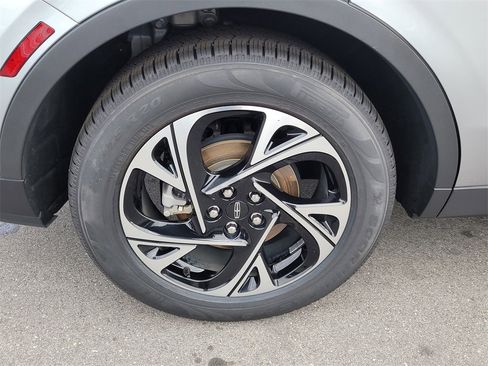 Certified 2024 Lincoln Nautilus Premier w/ Equipment Group 102A image 5