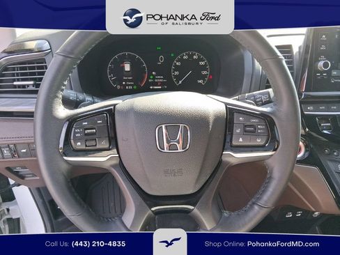 Used 2025 Honda Odyssey Elite image 12
