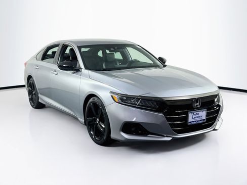 Used 2022 Honda Accord Sport image 3