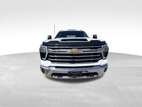 Used 2024 Chevrolet Silverado 3500 LTZ w/ LTZ Plus Package image 2