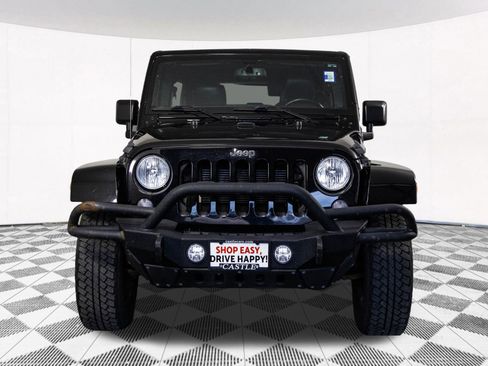 Used 2015 Jeep Wrangler Unlimited Sahara w/ Connectivity Group image 6