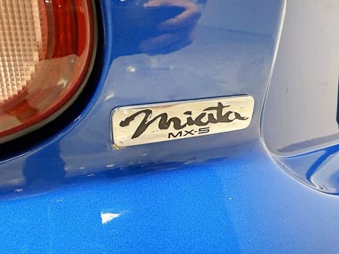 Used 1999 MAZDA MX-5 Miata Touring image 11