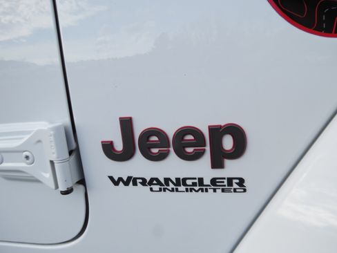Used 2019 Jeep Wrangler Unlimited Rubicon image 12