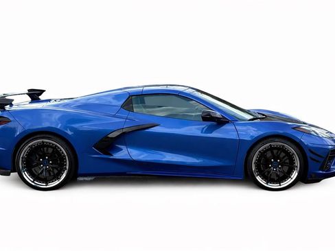 Used 2021 Chevrolet Corvette Stingray Premium Conv w/ Z51 Performance Package image 6