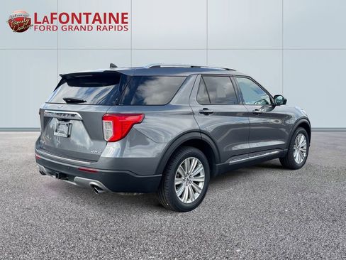 Certified 2022 Ford Explorer Limited w/ Class IV Trailer Tow Package image 7