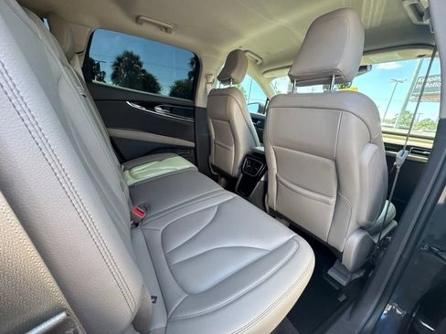 Used 2023 Lincoln Nautilus AWD w/ Premium Package image 21