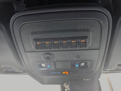 Used 2023 Ford Bronco Badlands w/ Sasquatch Package AWD/4WD image 34