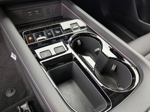 Certified 2025 Nissan Murano SL image 12