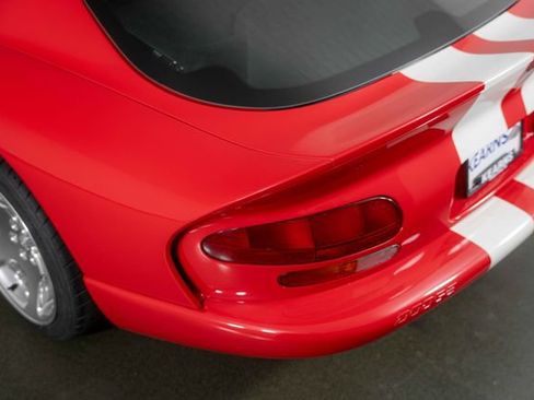 Used 2002 Dodge Viper GTS RWD image 31