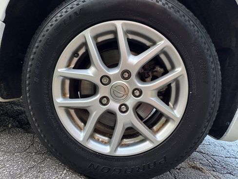 Used 2017 Chrysler Pacifica LX image 36