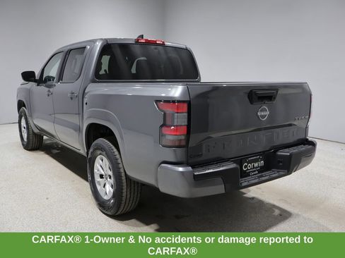 Used 2024 Nissan Frontier SV AWD/4WD image 5