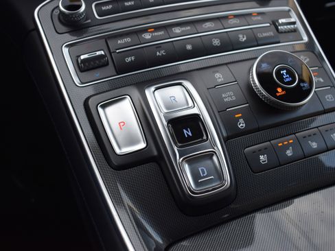 Used 2021 Hyundai Santa Fe Limited image 27